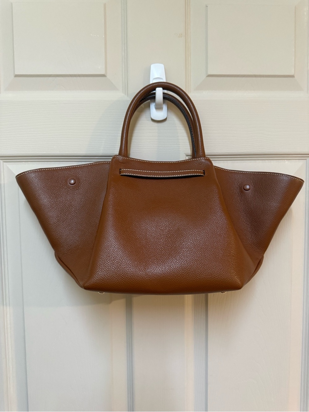 DeMellier Midi New York Tan Leather Tote Bag with Gold Hardware - Picture 6 of 11